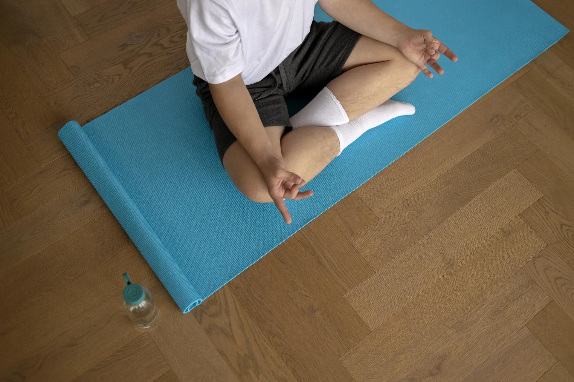 5. Mat de yoga o esterilla