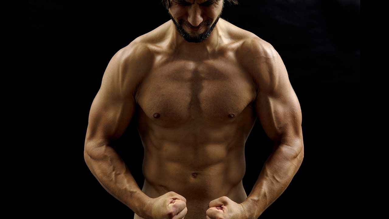 Hacer ejercicio desnudo ¿Una tendencia con beneficios reales?