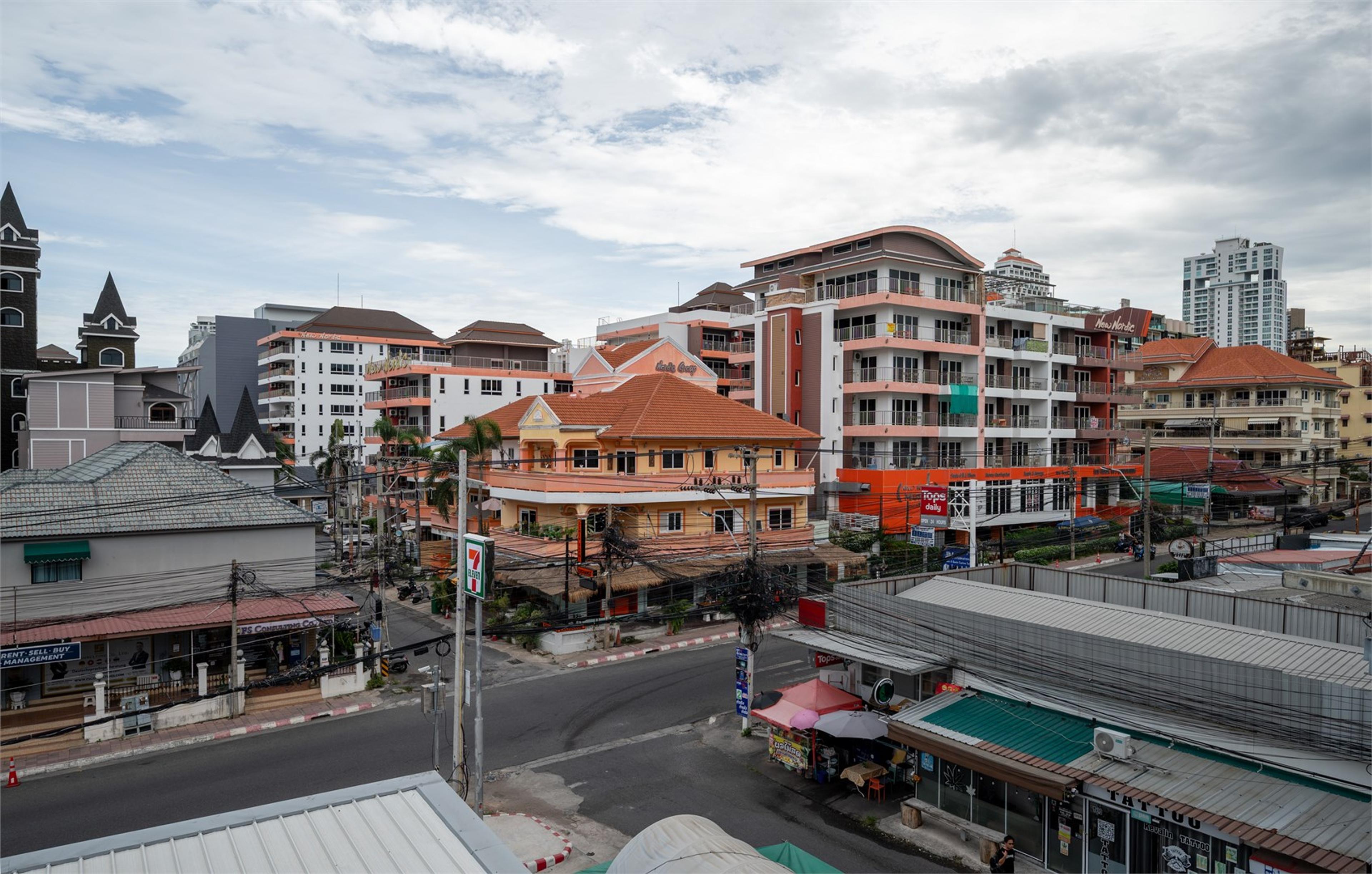 New Nordic Club 2 404 studio — Pratumnak, Pattaya — 10