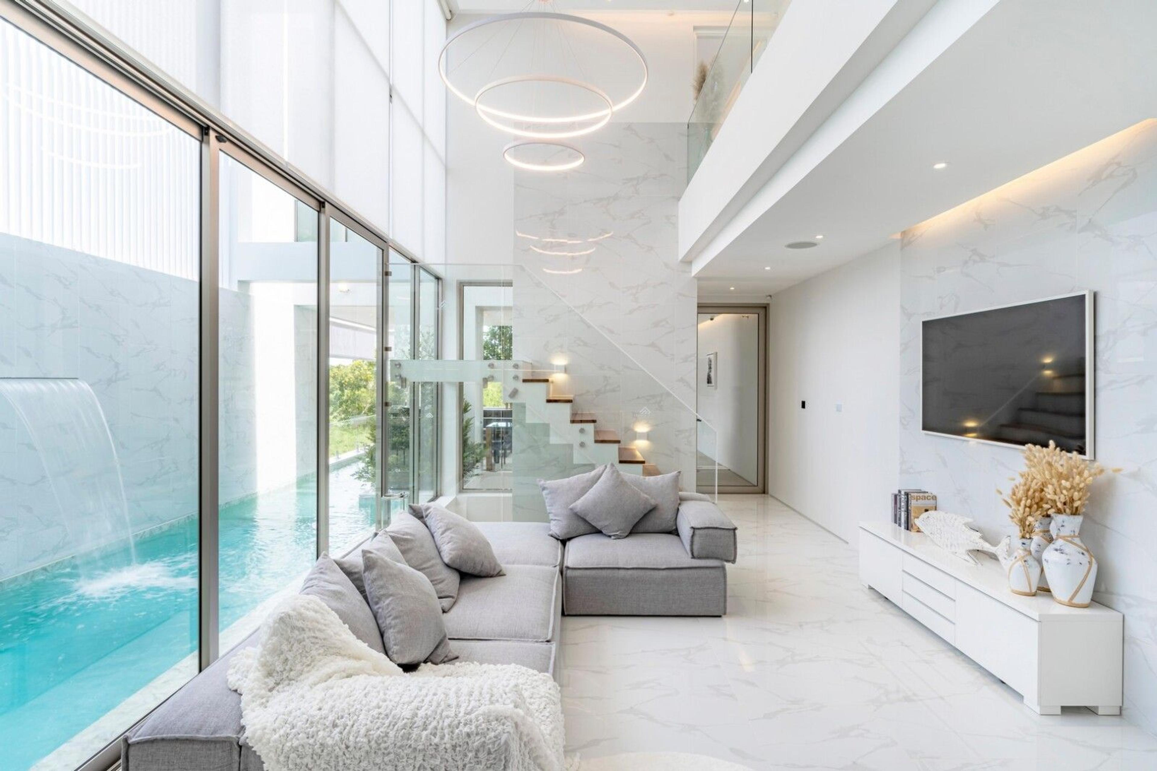 Villa de luxo com piscina numa área prestigiada de Phuket — Thalang — 2