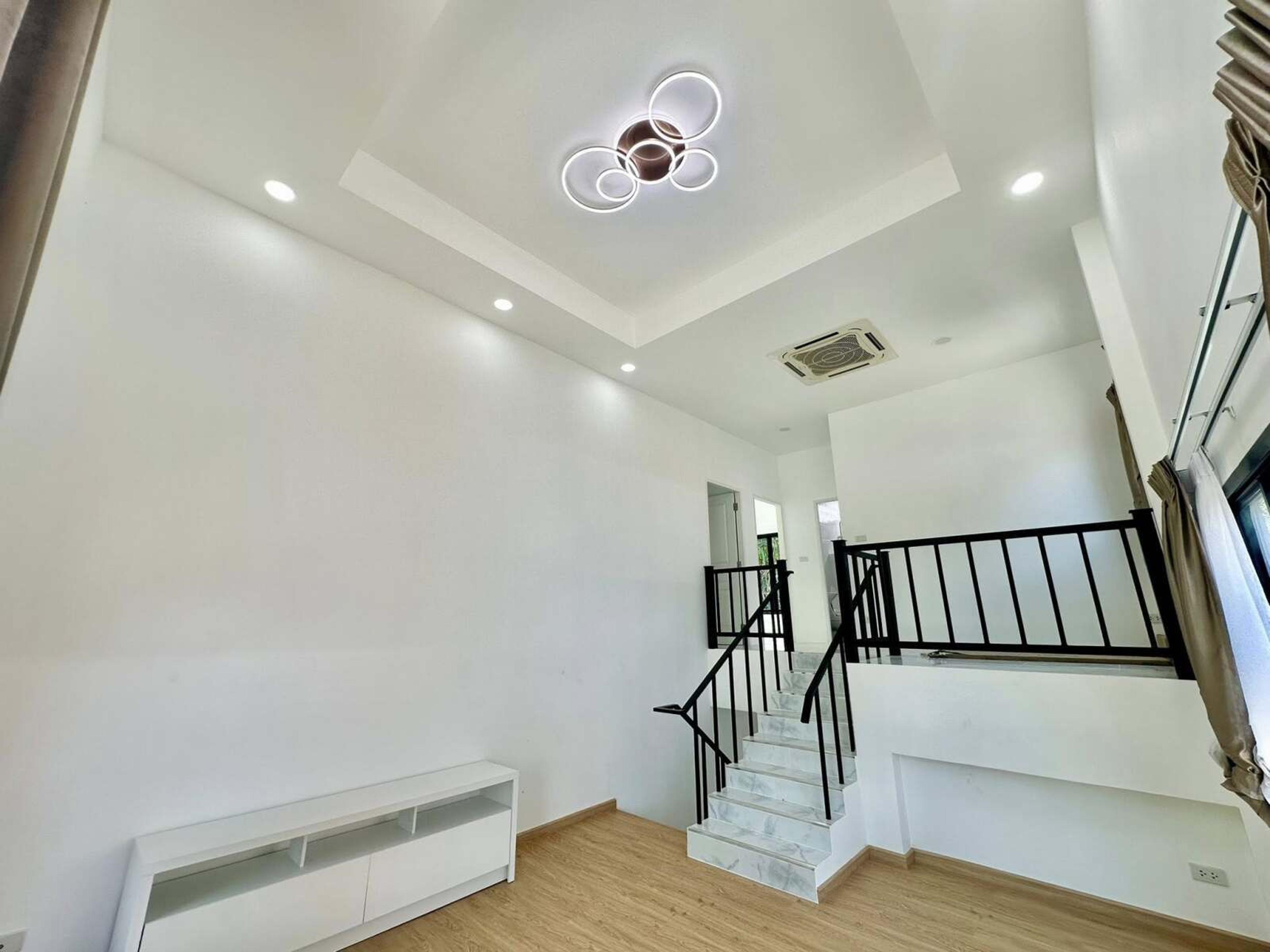 Ready-made modern house with pool in Thalang — 4