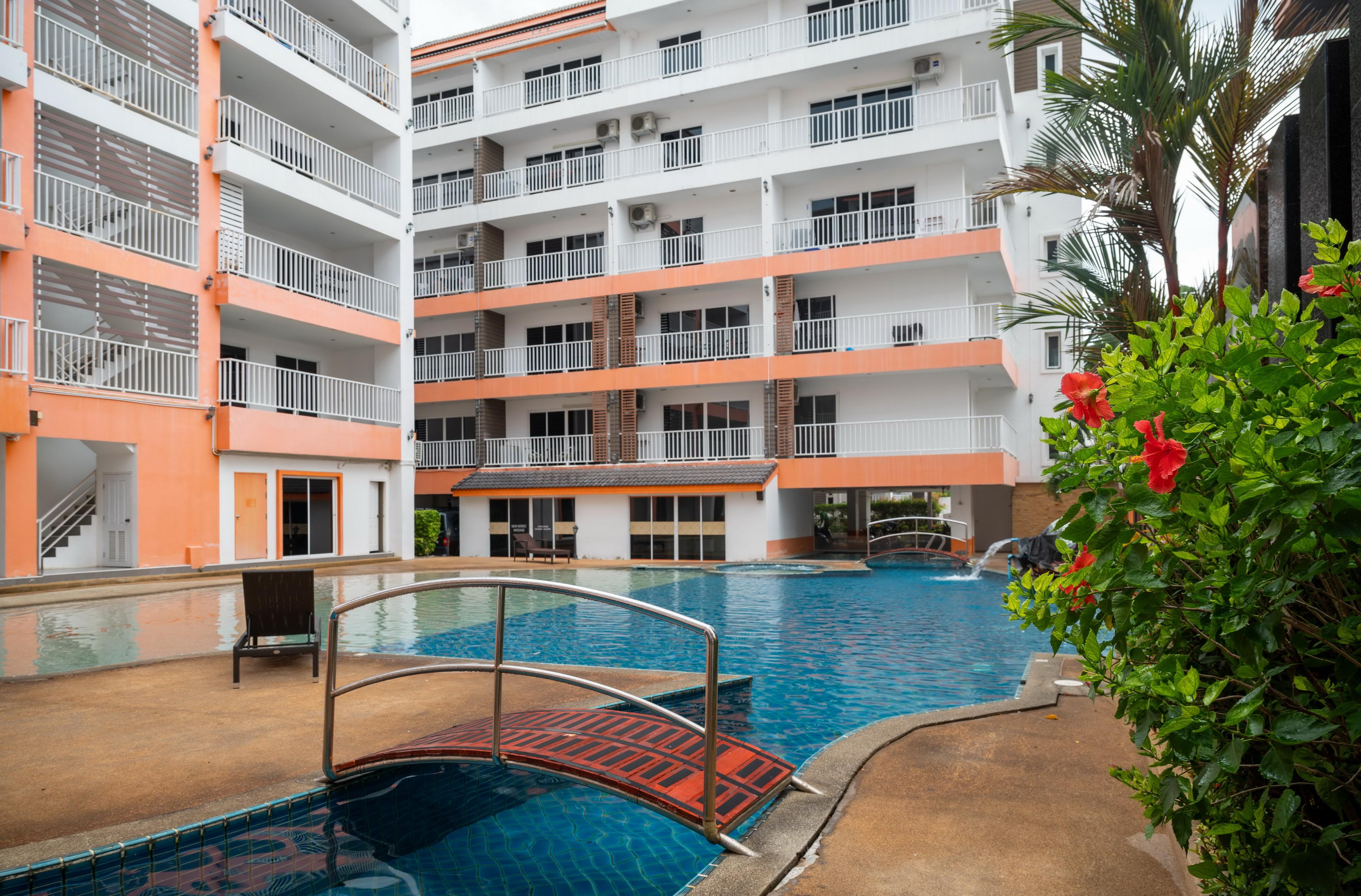Ground-level pool at New Nordic VIP 3, Pratumnak