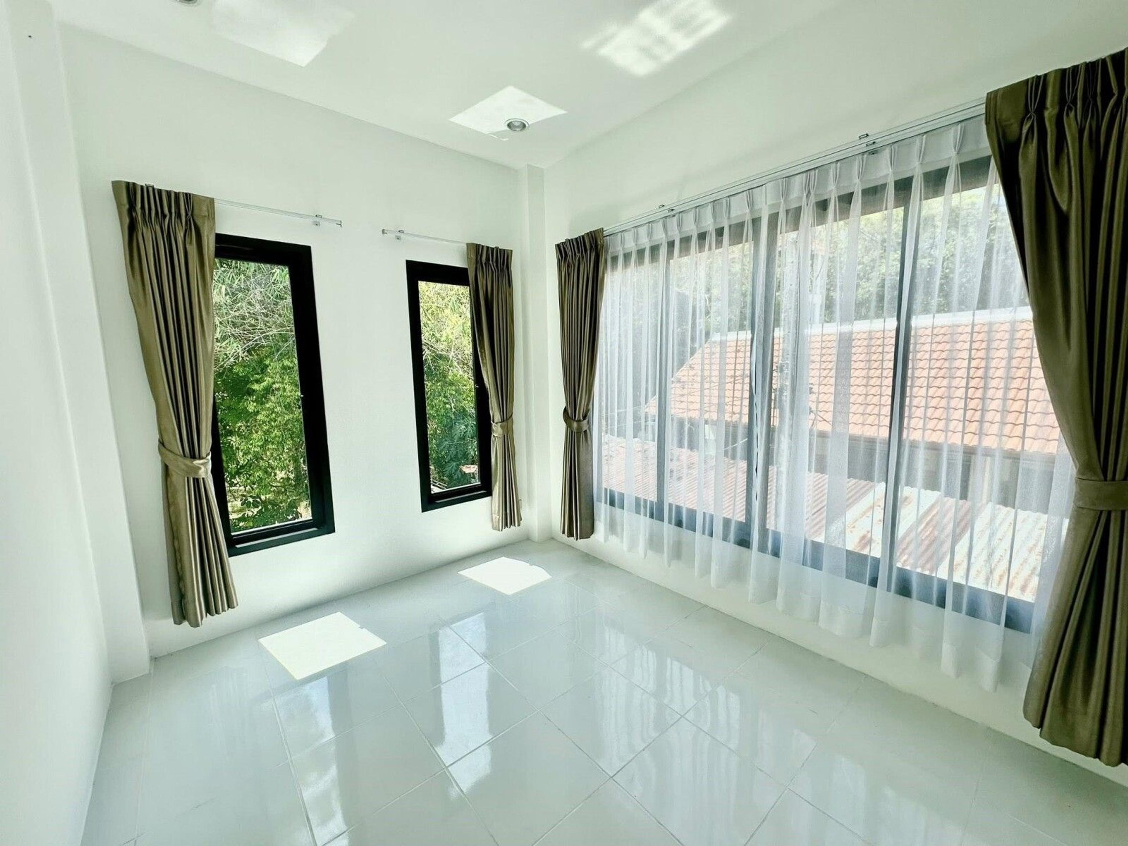 Ready-made modern house with pool in Thalang — 6