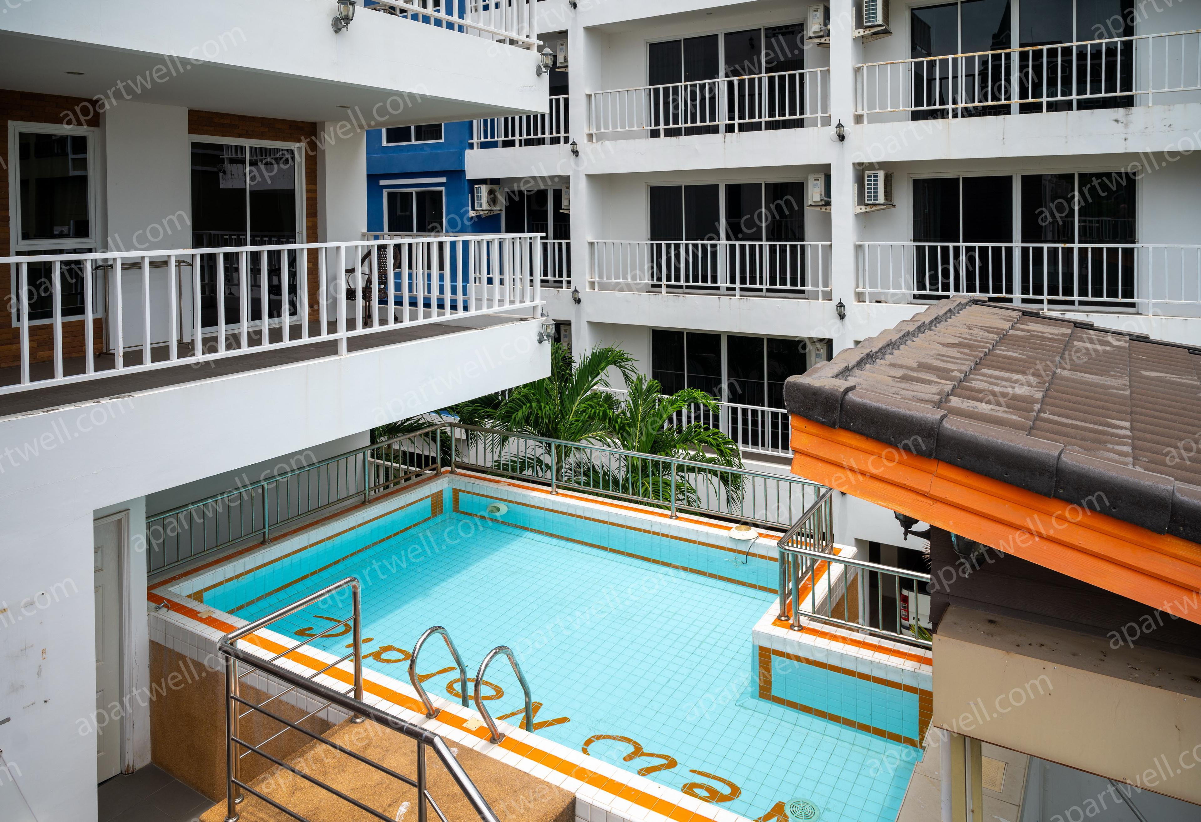 Rooftop pool at New Nordic Club 2, Pratumnak