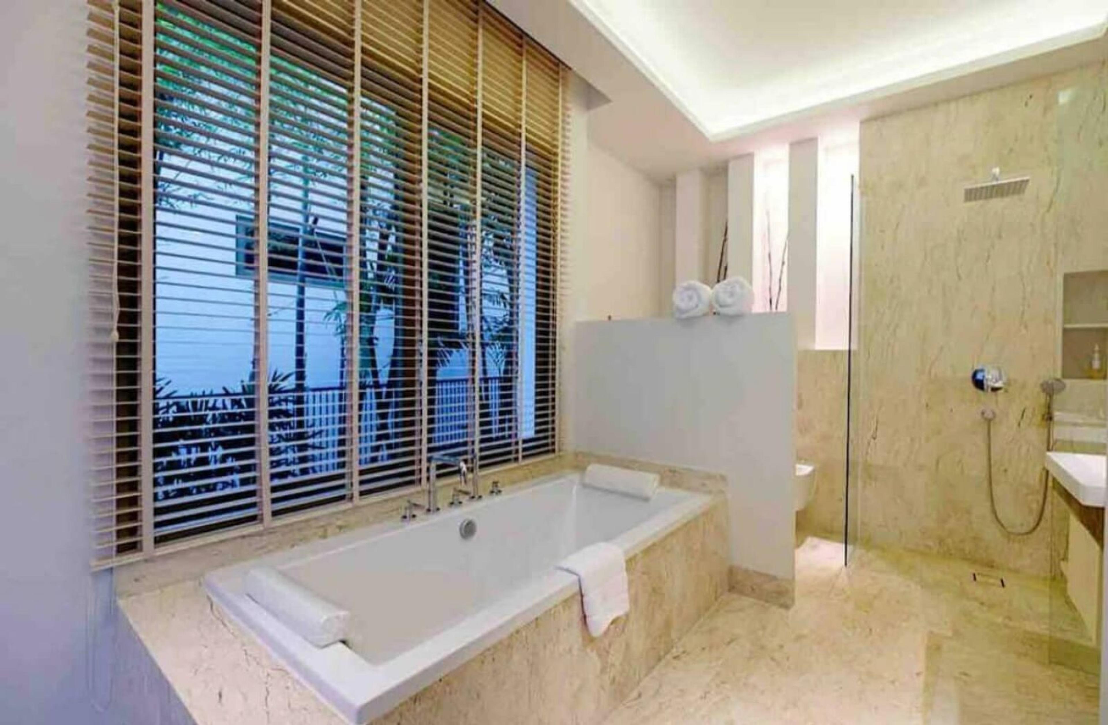 Exclusive sea view villa 600m from Naithon beach — Sakhu, Thalang — 11
