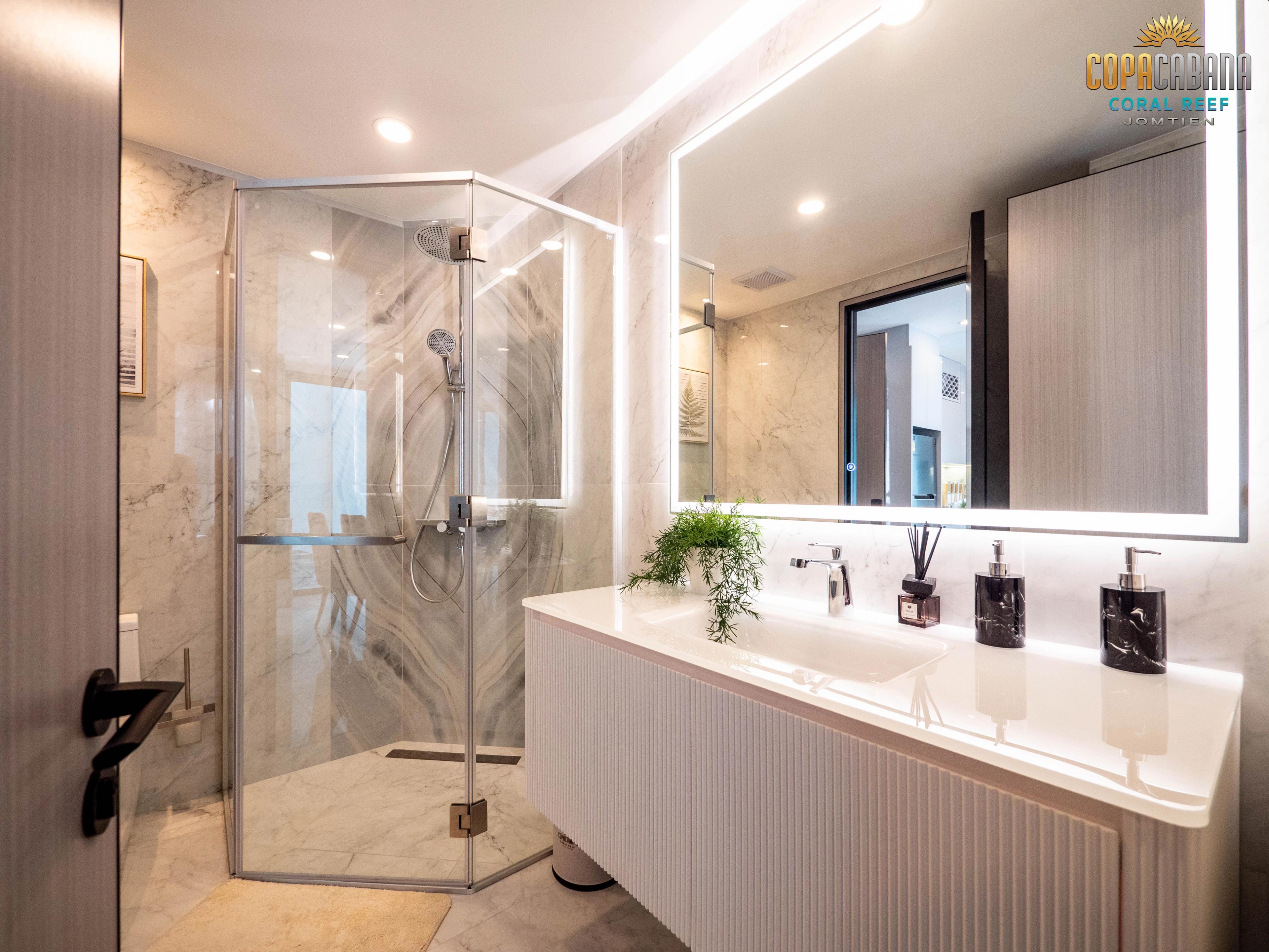 Copacabana Coral Reef — 1 Schlafzimmer + Pool T19 — Jomtien, Pattaya