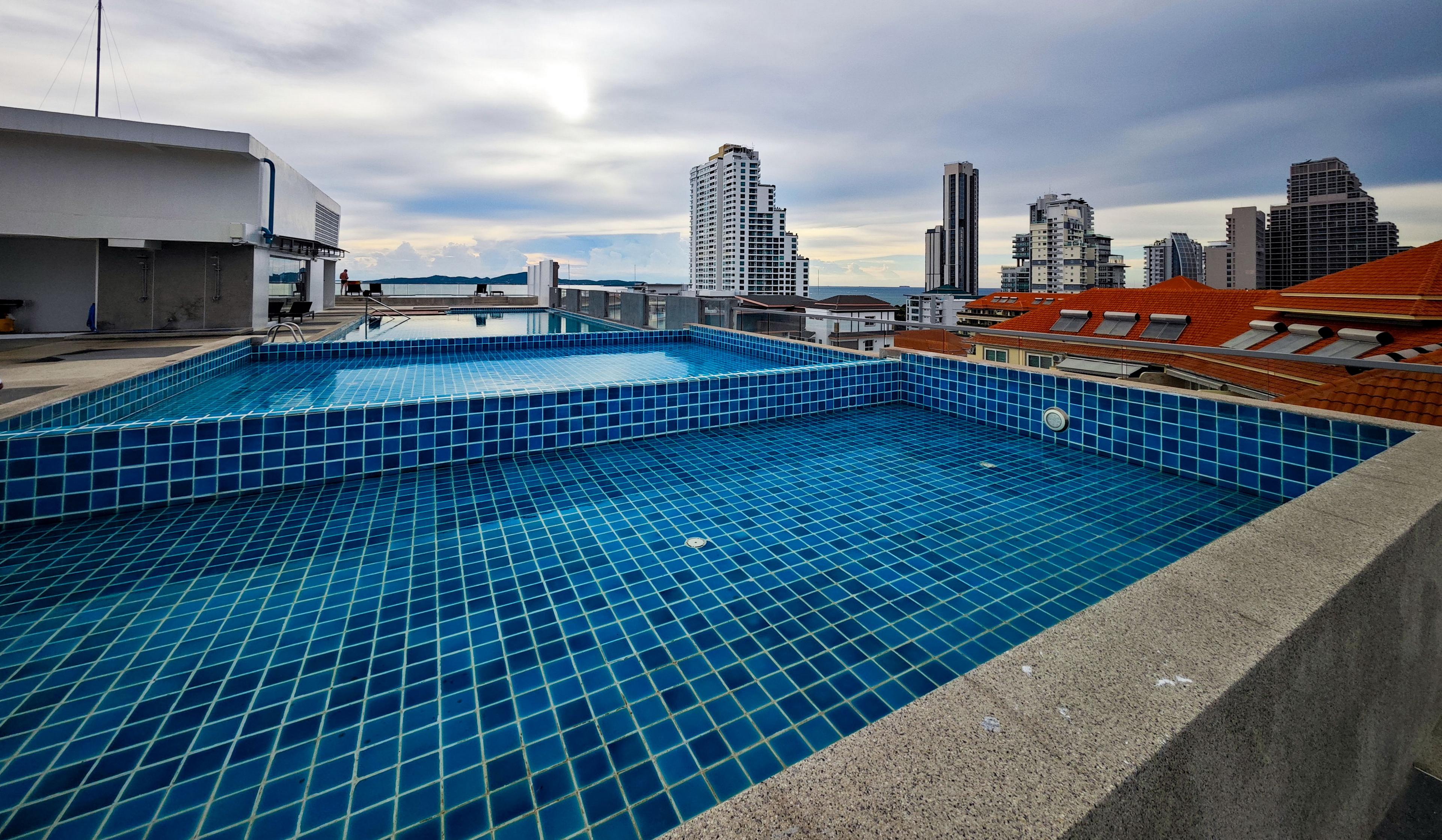 Rooftop pool at C-View Residence, Pratumnak