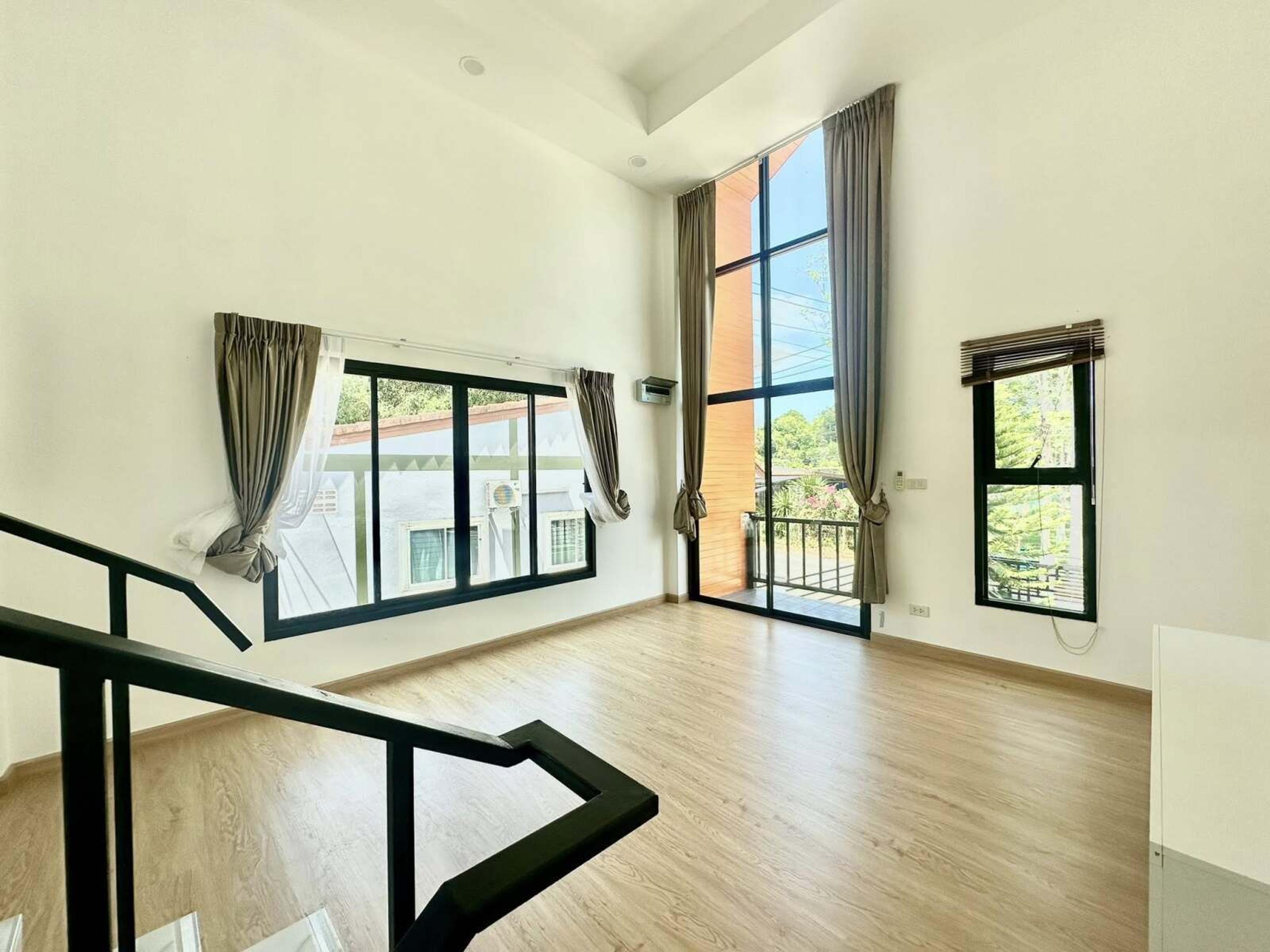 Ready-made modern house with pool in Thalang — 10