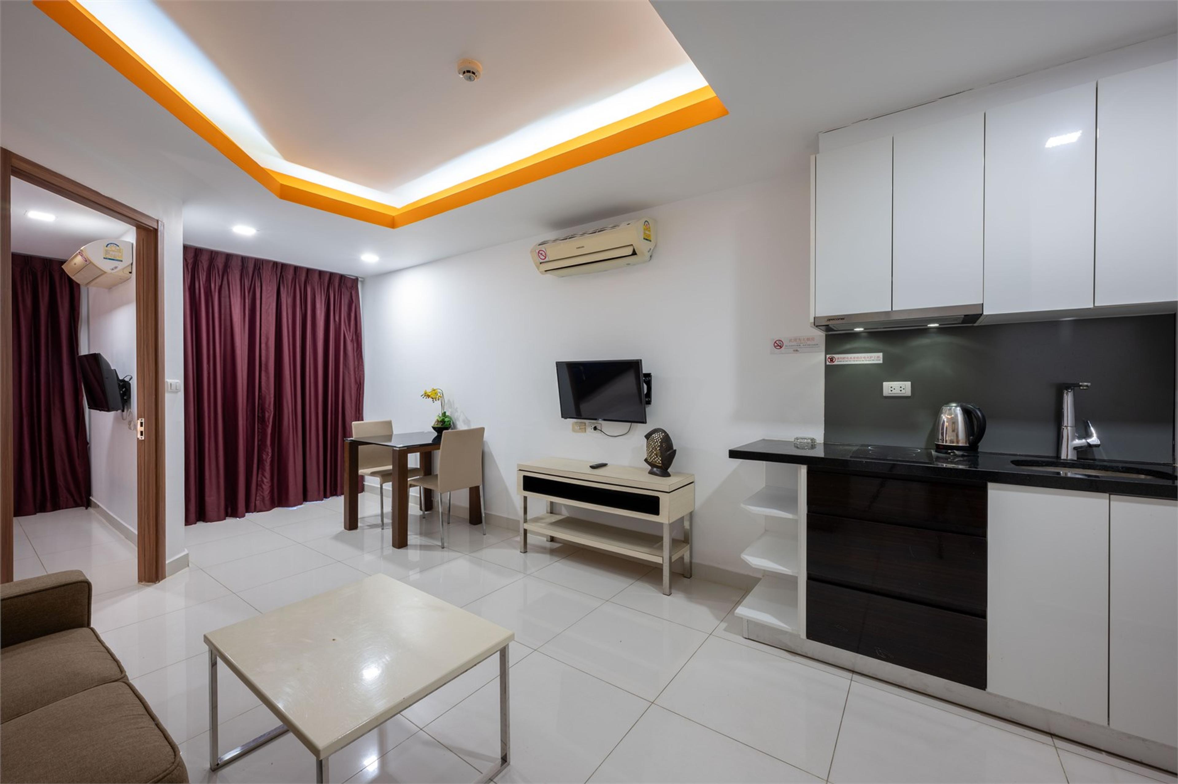 C-View Residence 404, yksiö — Pratumnak, Pattaya — 3