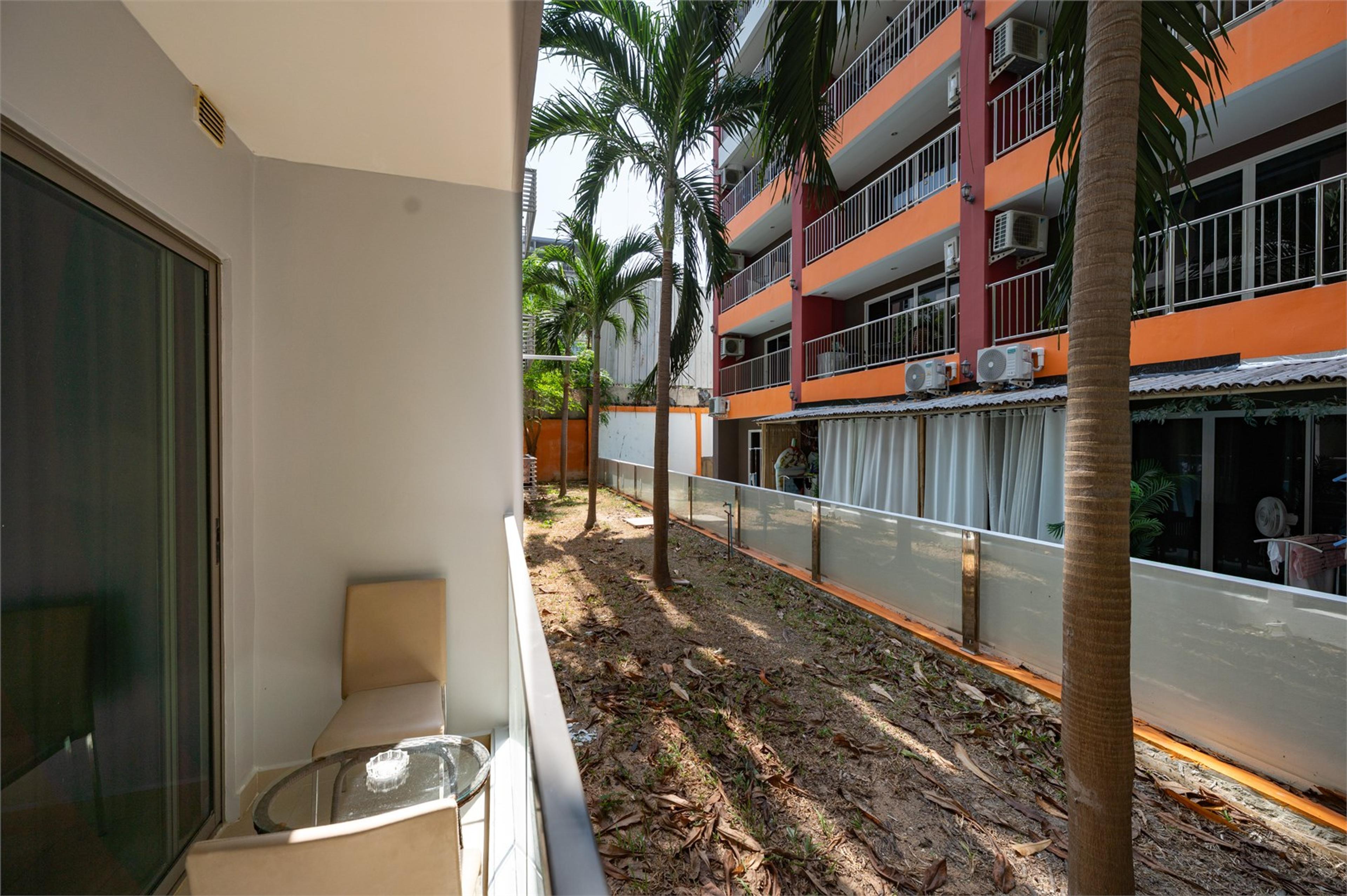 C-View Residence 105 studio — Pratumnak, Pattaya — 9