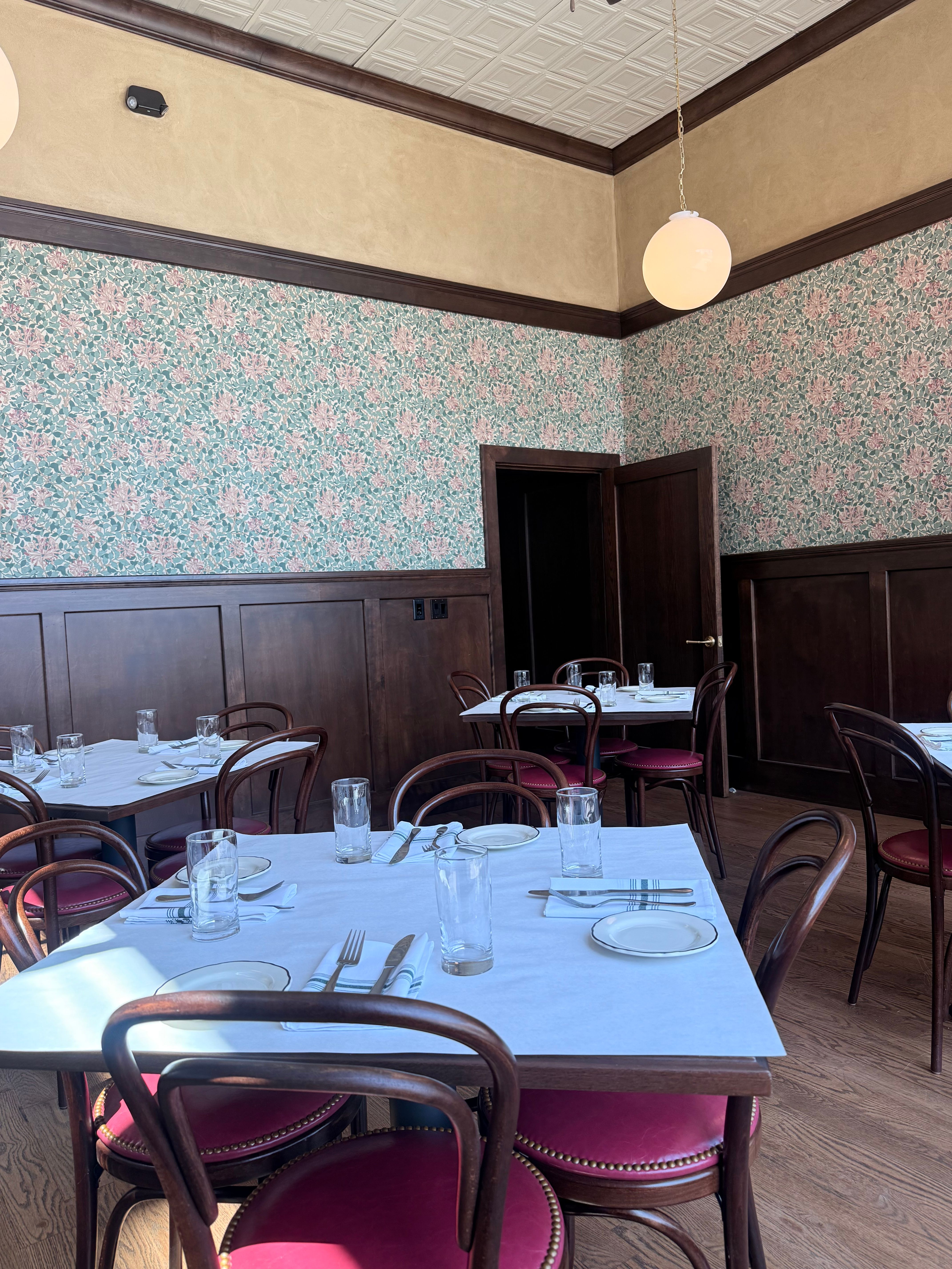 Private room image 4
