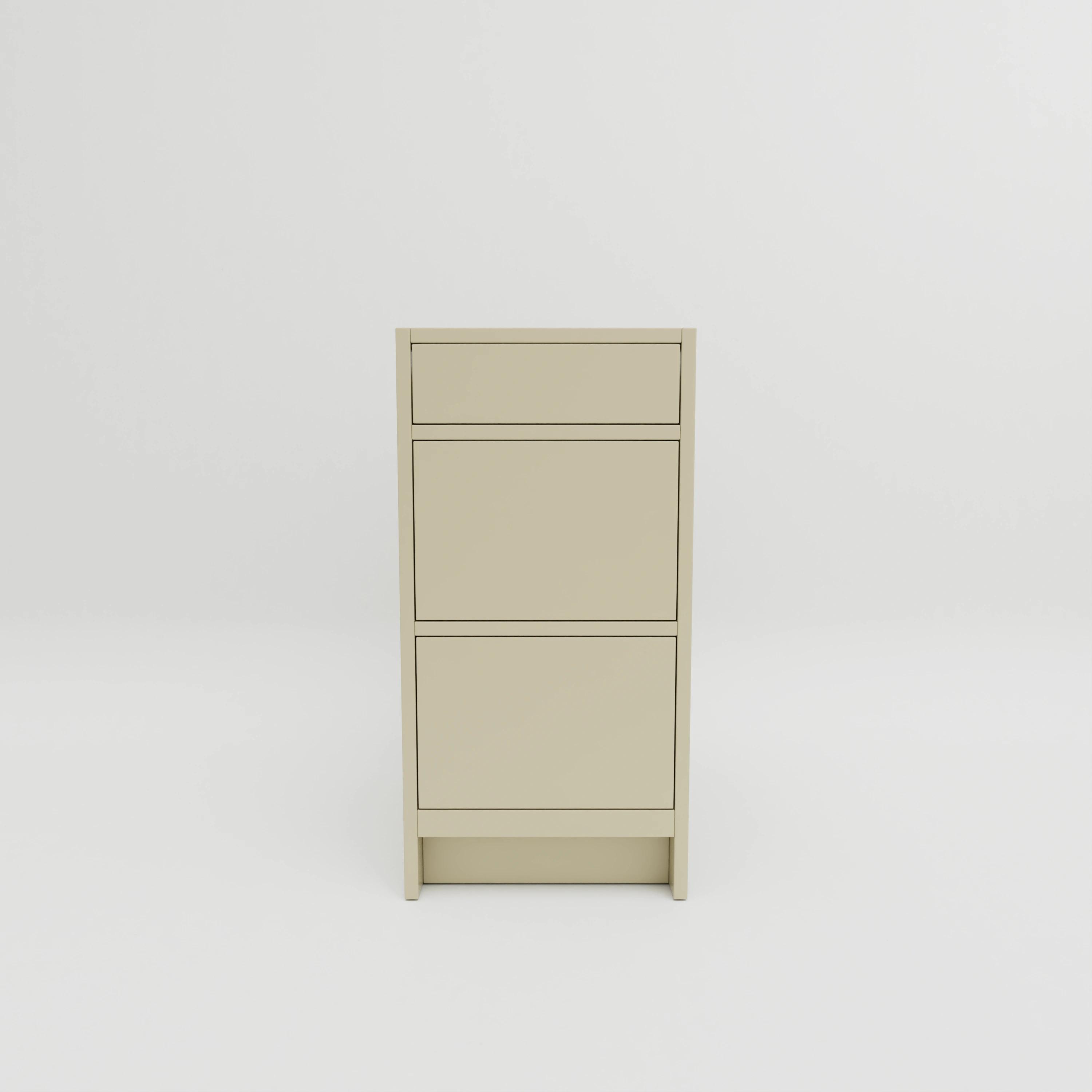 B420: Base cupboard with three solid oak drawers.
