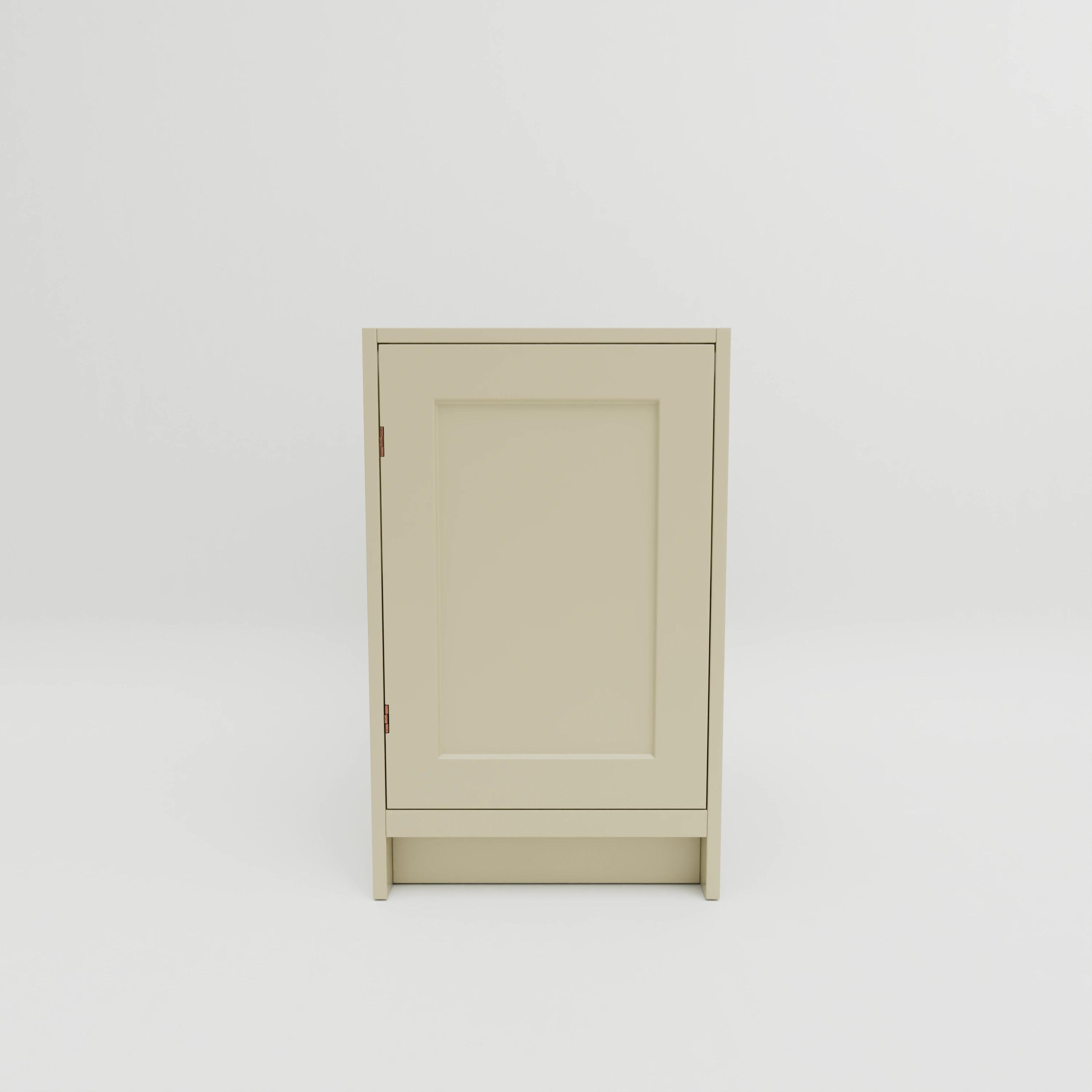 B532: Base cupboard with two shelves. Exposed hinges. Door hung left.