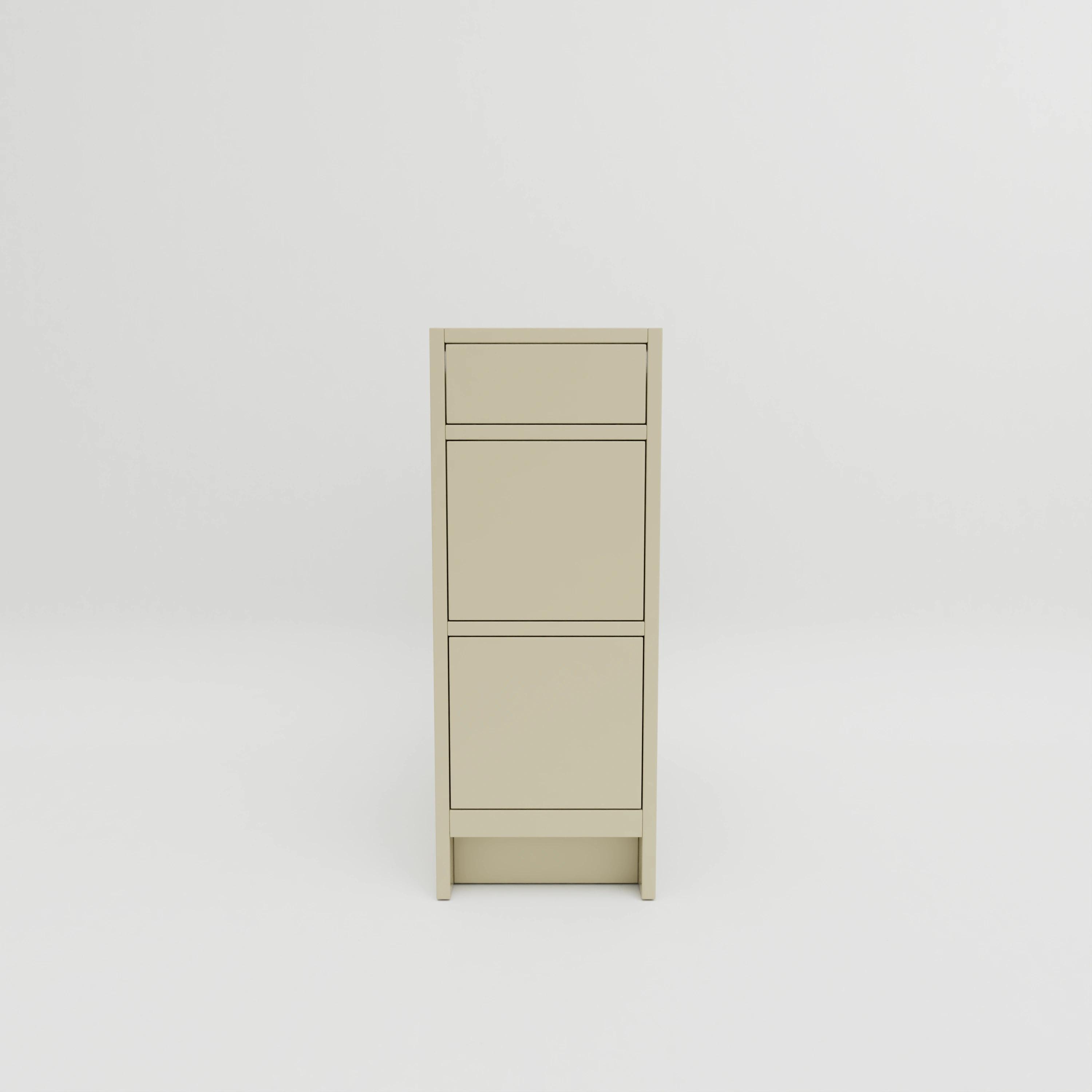B320: Base cupboard with three solid oak drawers.