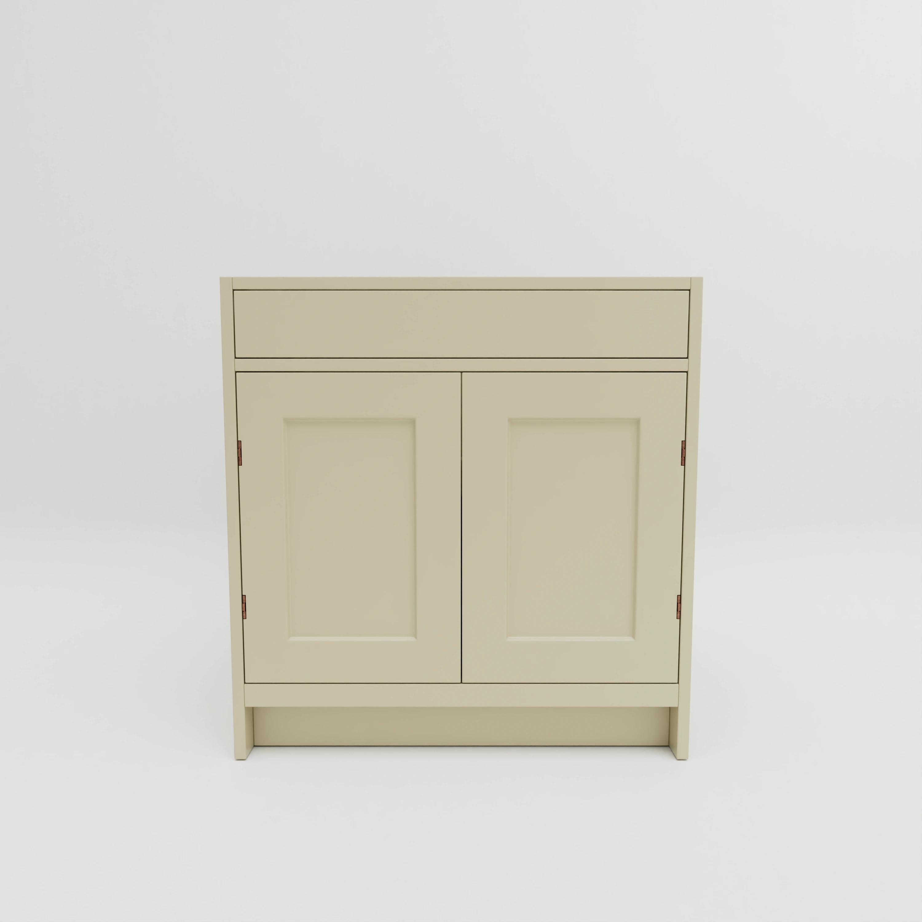 B843: Base cupboard with one drawer and one shelf. Double doors, exposed hinges.