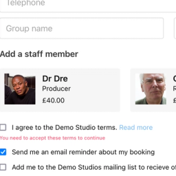 A customer can reserve a specialist when booking