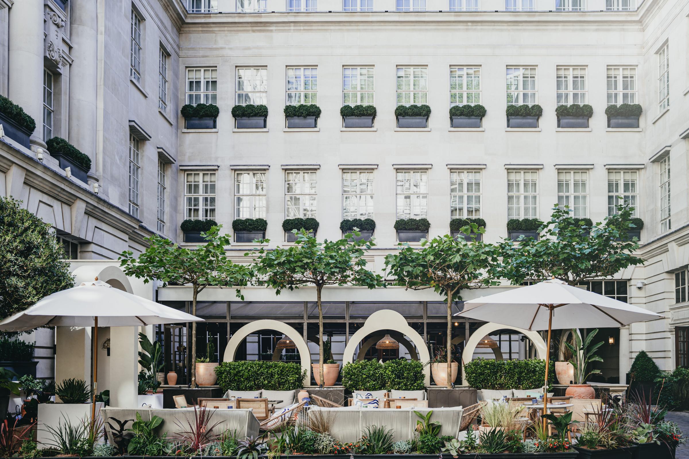 Wide angle courtyard