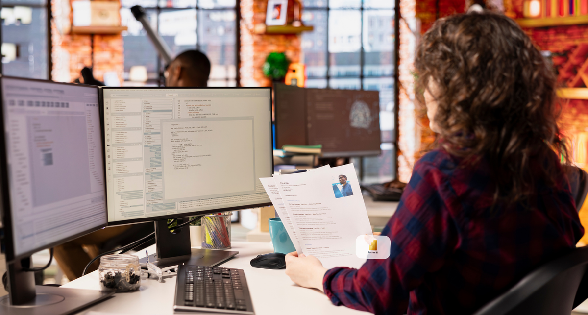 Complete guide to effective HR onboarding: benefits, processes & solutions