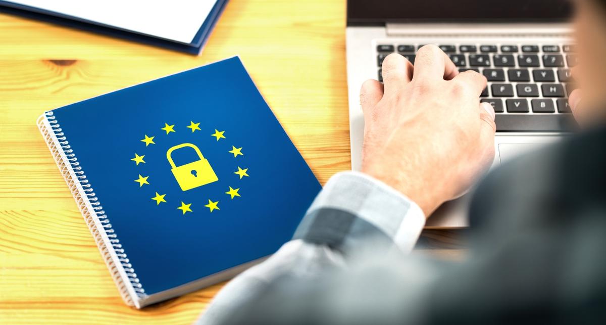 Blog Header: Von Daten zu Compliance