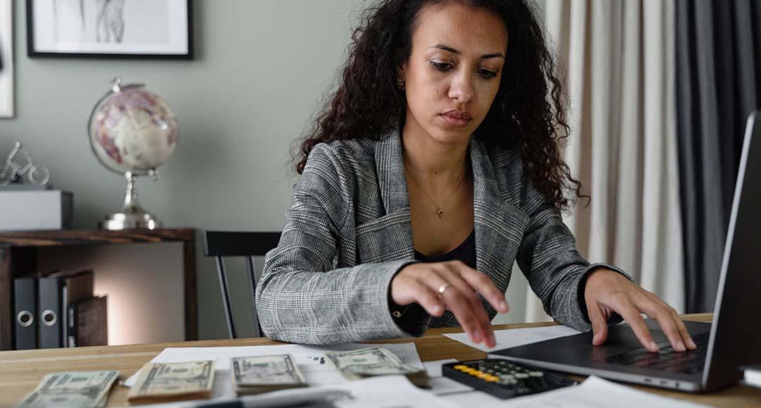 Embracing cloud payroll and outsourcing: Boosting efficiency and streamlining operations