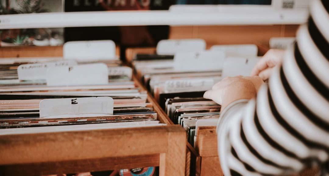Digital document archive: An easy way to organise employees’ personnel files