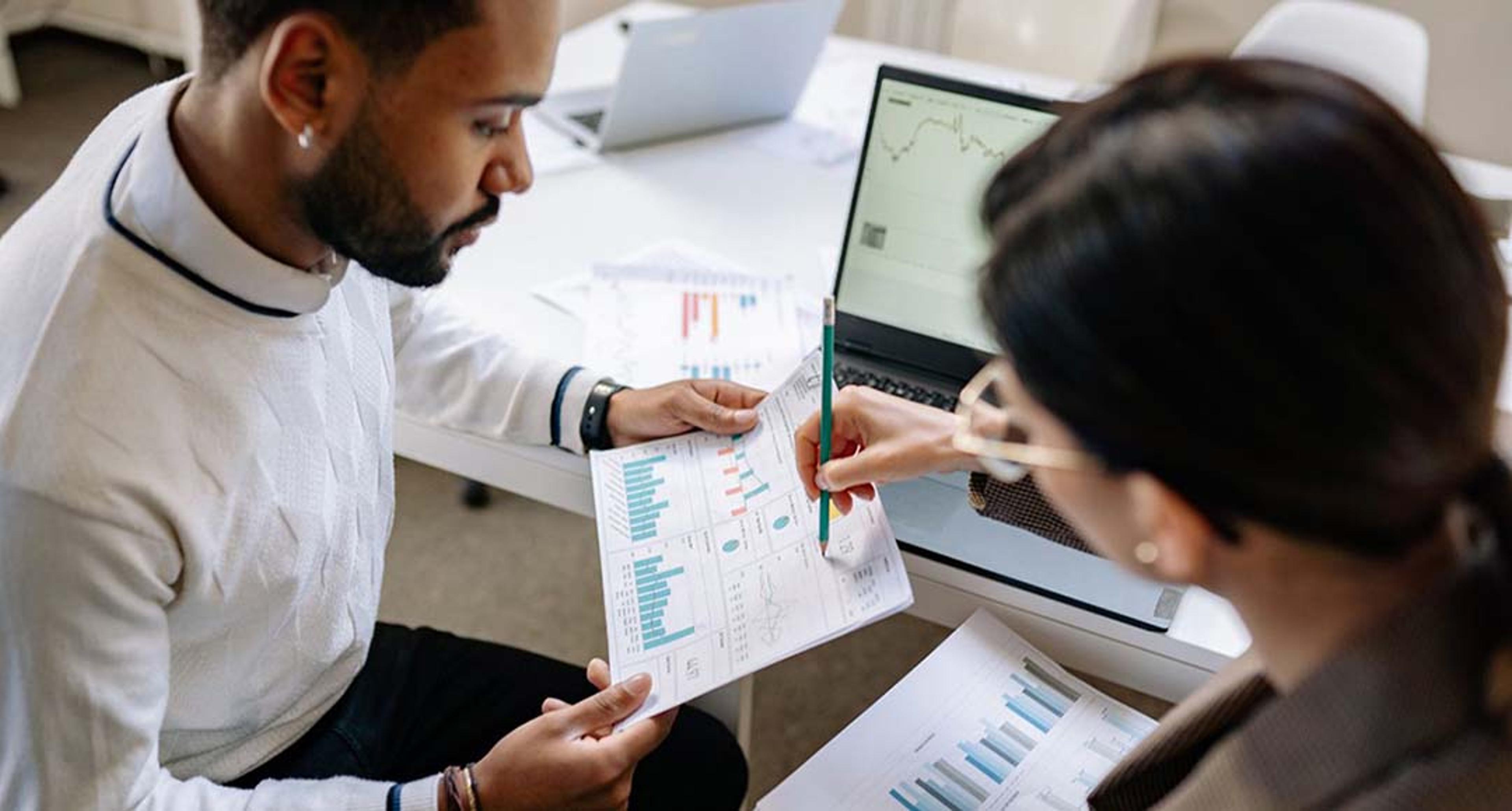 Transforming HR through data: An essential guide to HR Reporting and Analytics