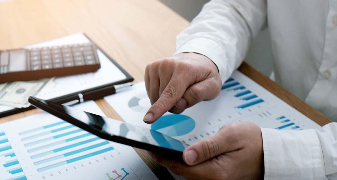 Beyond borders: Exploring the benefits of centralised & automated global payroll solutions