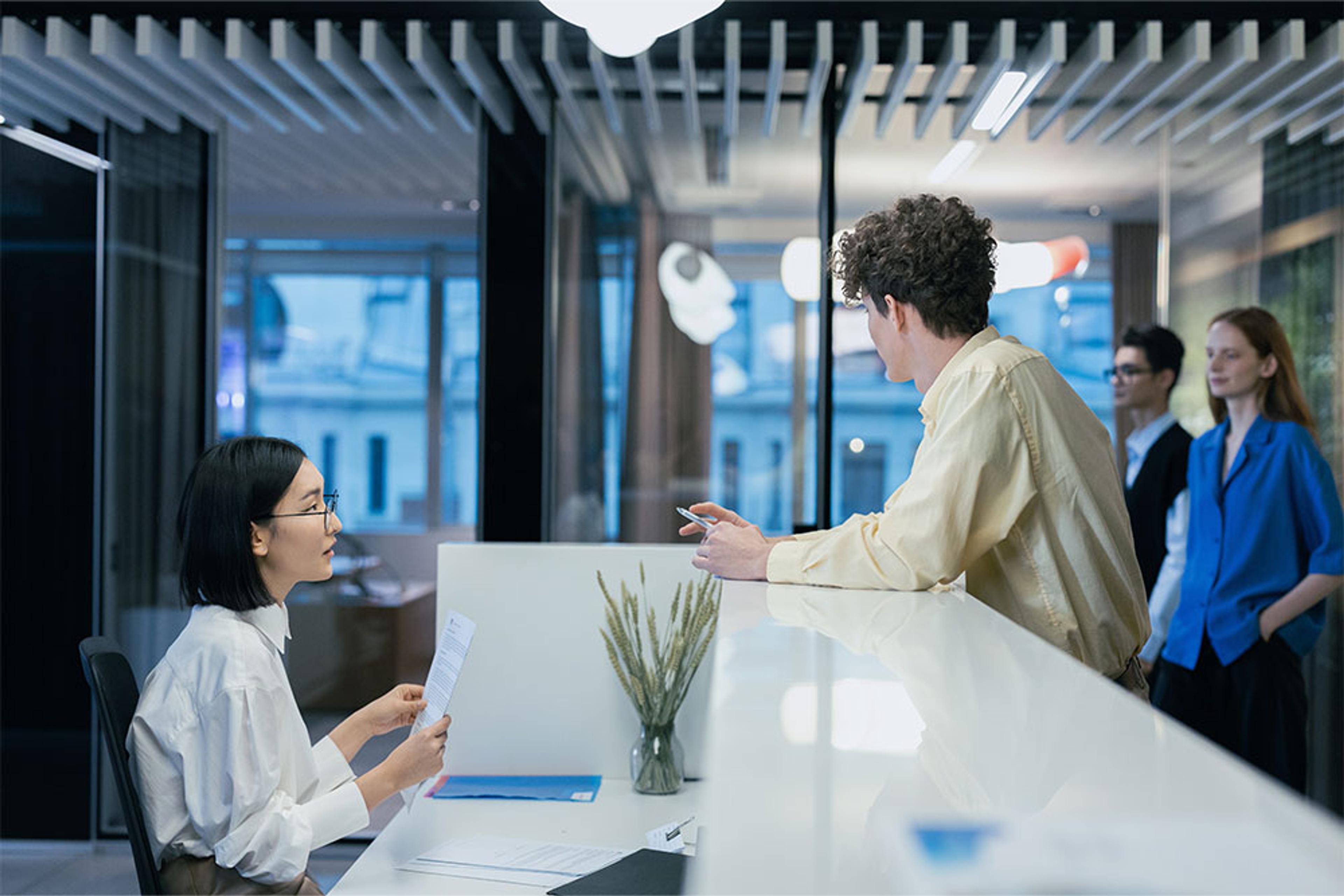 Mitarbeitende reden über das neu implementierte SuccessFactors Modul