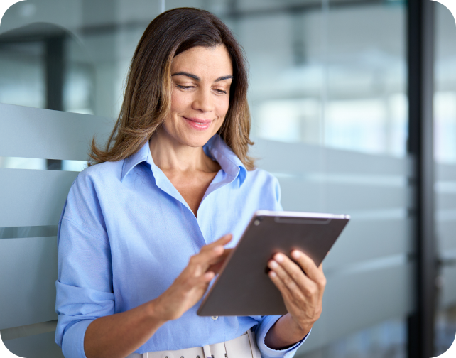 Women signing up Zalaris newsletter happily