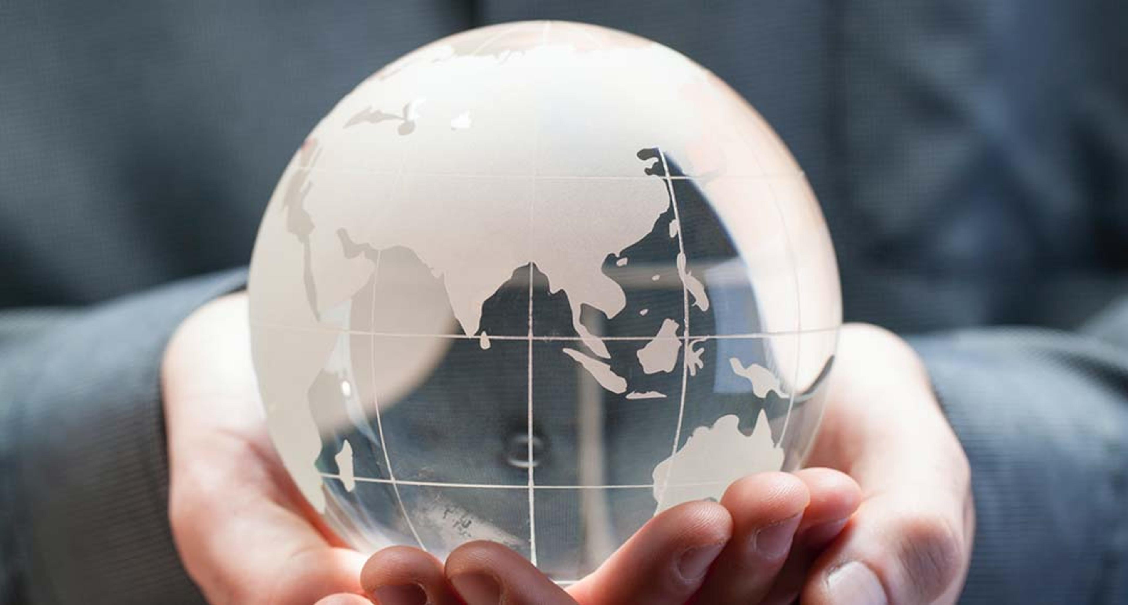 Global Payroll Reporting Hero Image