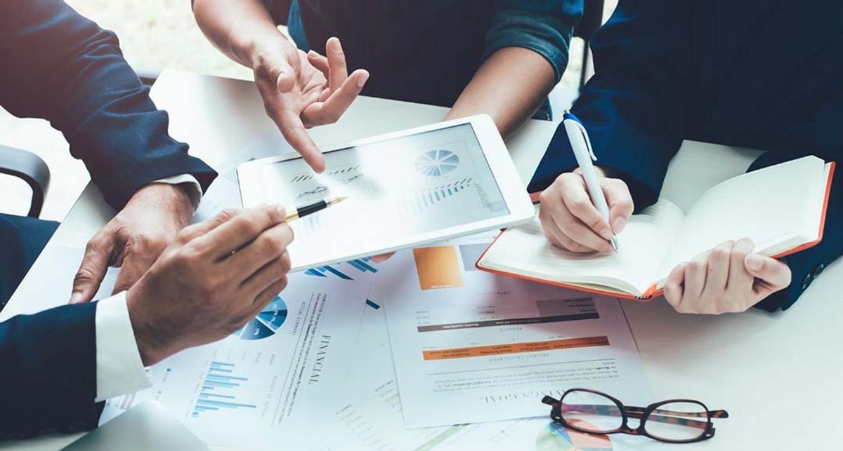 Why Payroll and HR Reporting Image