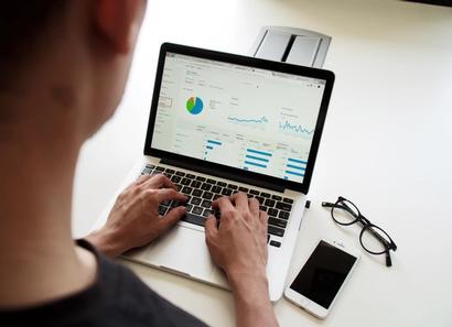 Notebook mit Charts Notebook mit Charts