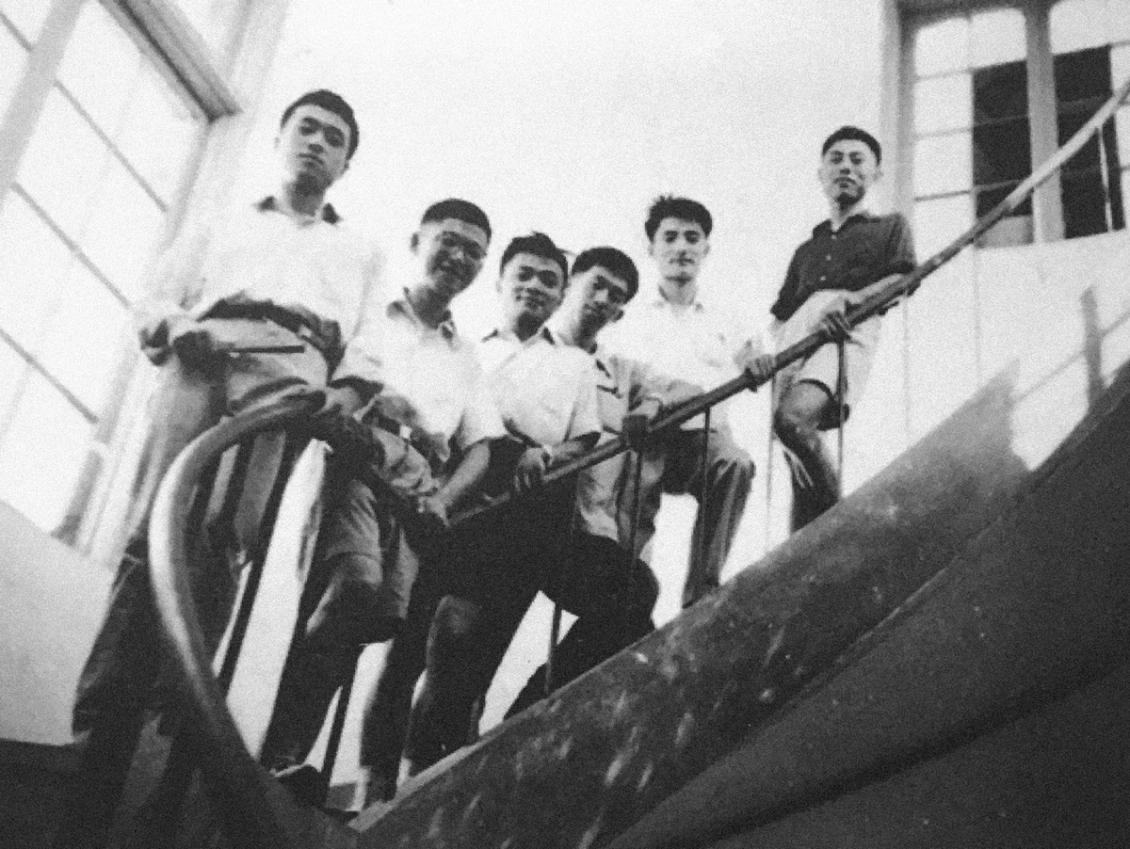 Group photo of the first team at Shanghai Printing Technology and Research Institute, 1963.