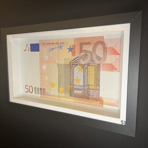 Under The Right Light