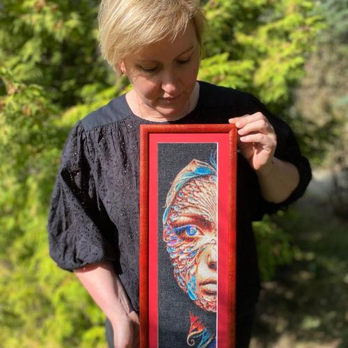 Painting-embroidery "The Girl with the Bitcoin eye"