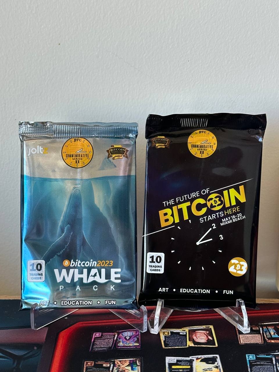 B23 Commemorative Pack + B23 Whale Pack