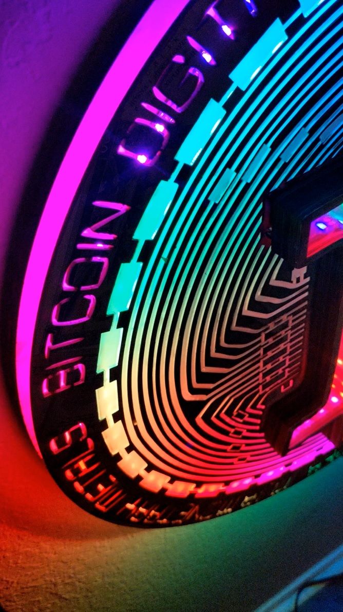 In Fiat We Do Not Trust: Shiny Bitcoin