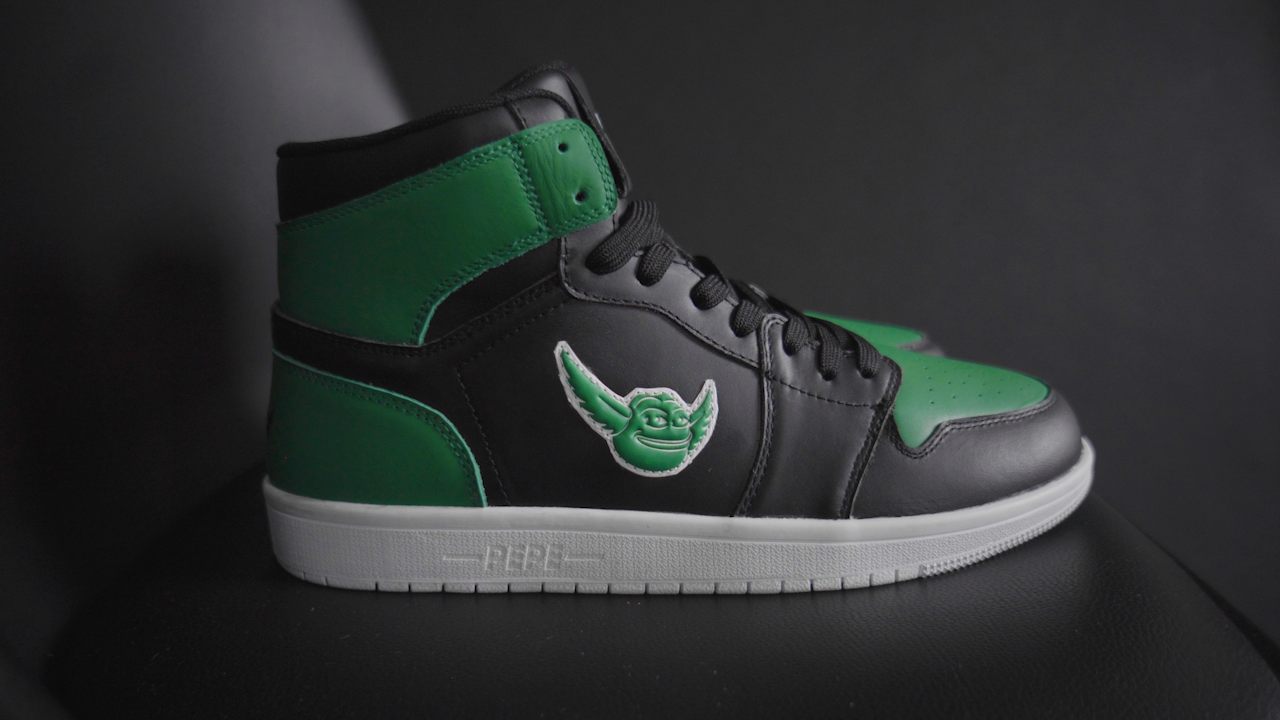 Pepe Flyers V2: Green Label