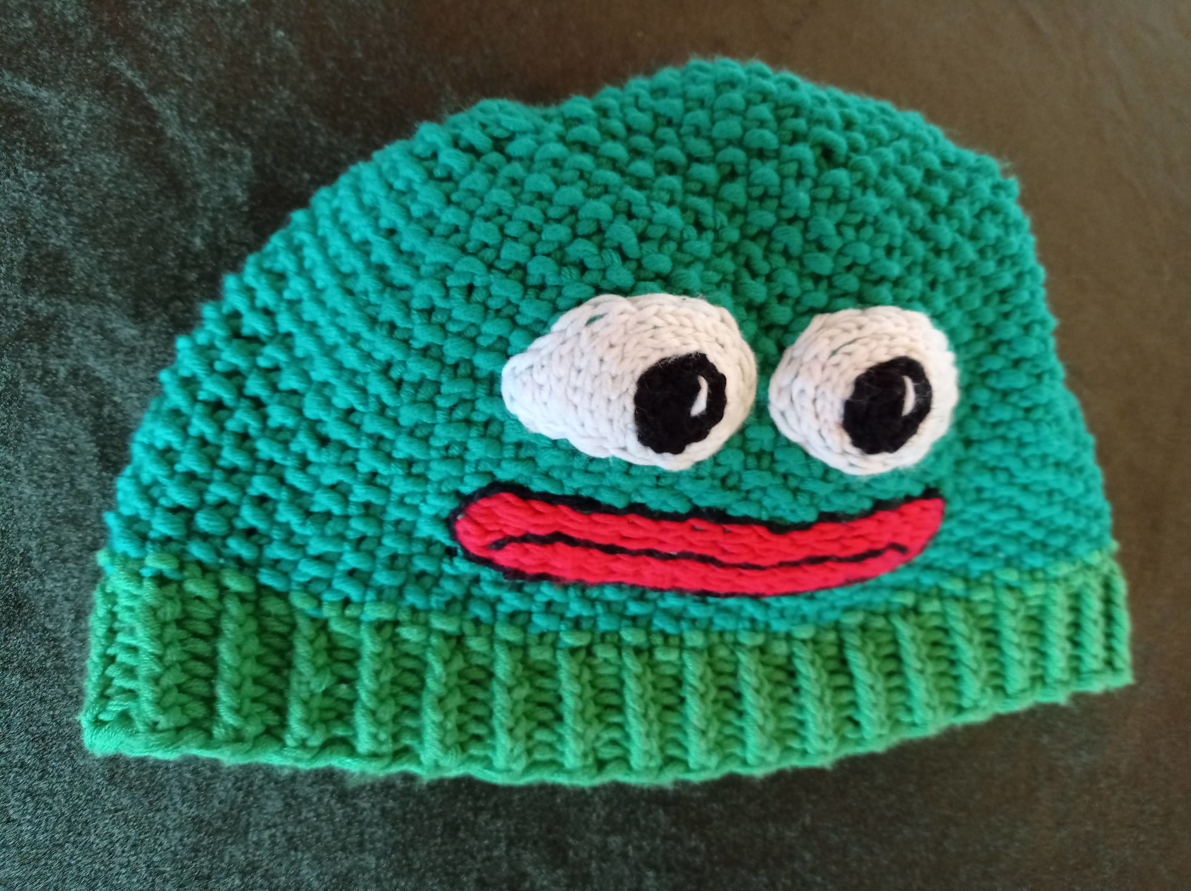 Pepe Beanie 2