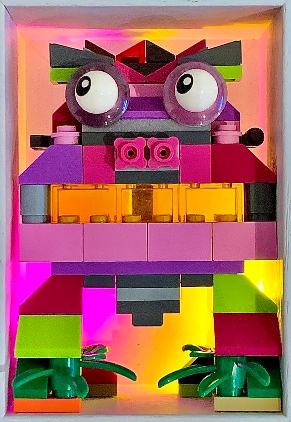 PEPEBRICKFKR (Physical + 1 digital token)