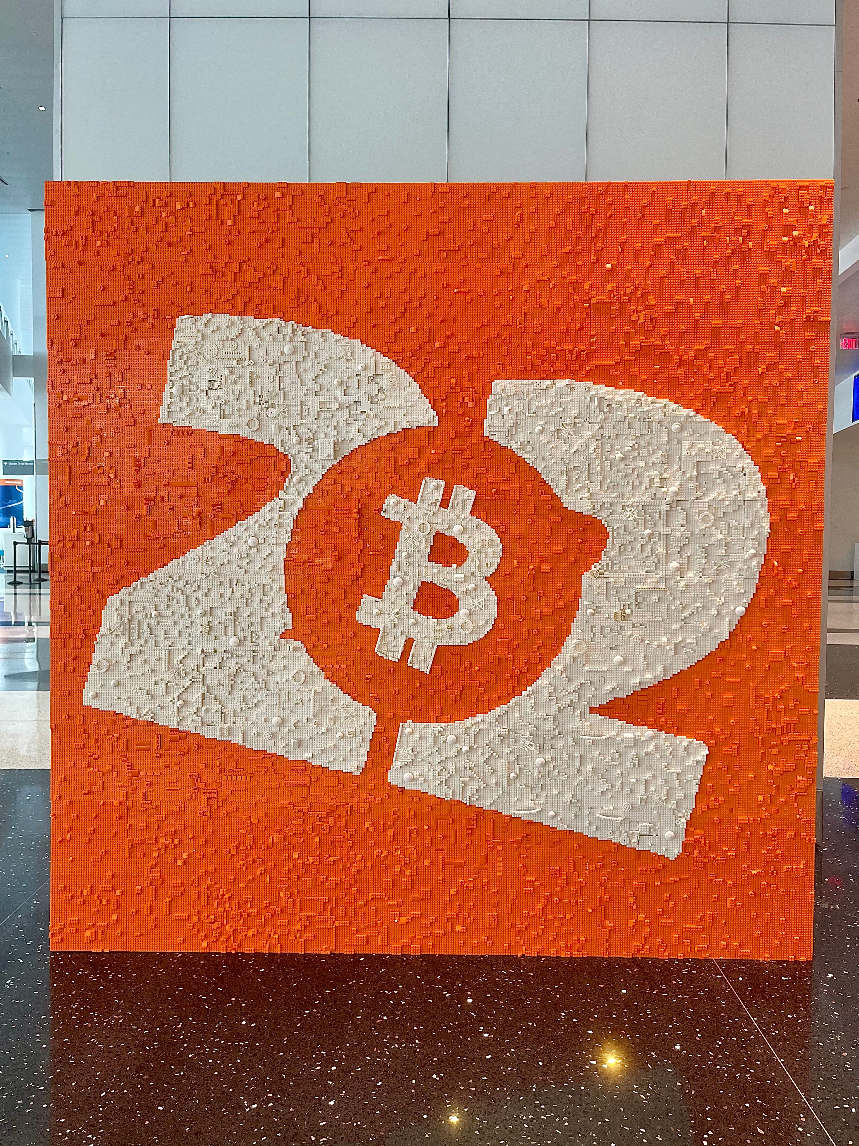 Built on the Blockchain (22 Bitcoin LEGO Mural) l