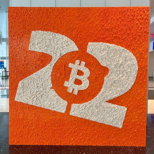 Built on the Blockchain (22 Bitcoin LEGO Mural) l