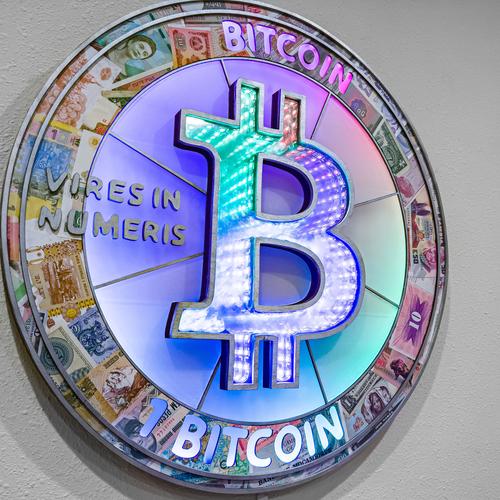 In fiat we do not trust: Casascius ∞