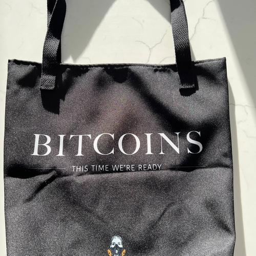 Josie Belinni's 2019 Bitcoin Bag #10/21 Signed by Josie