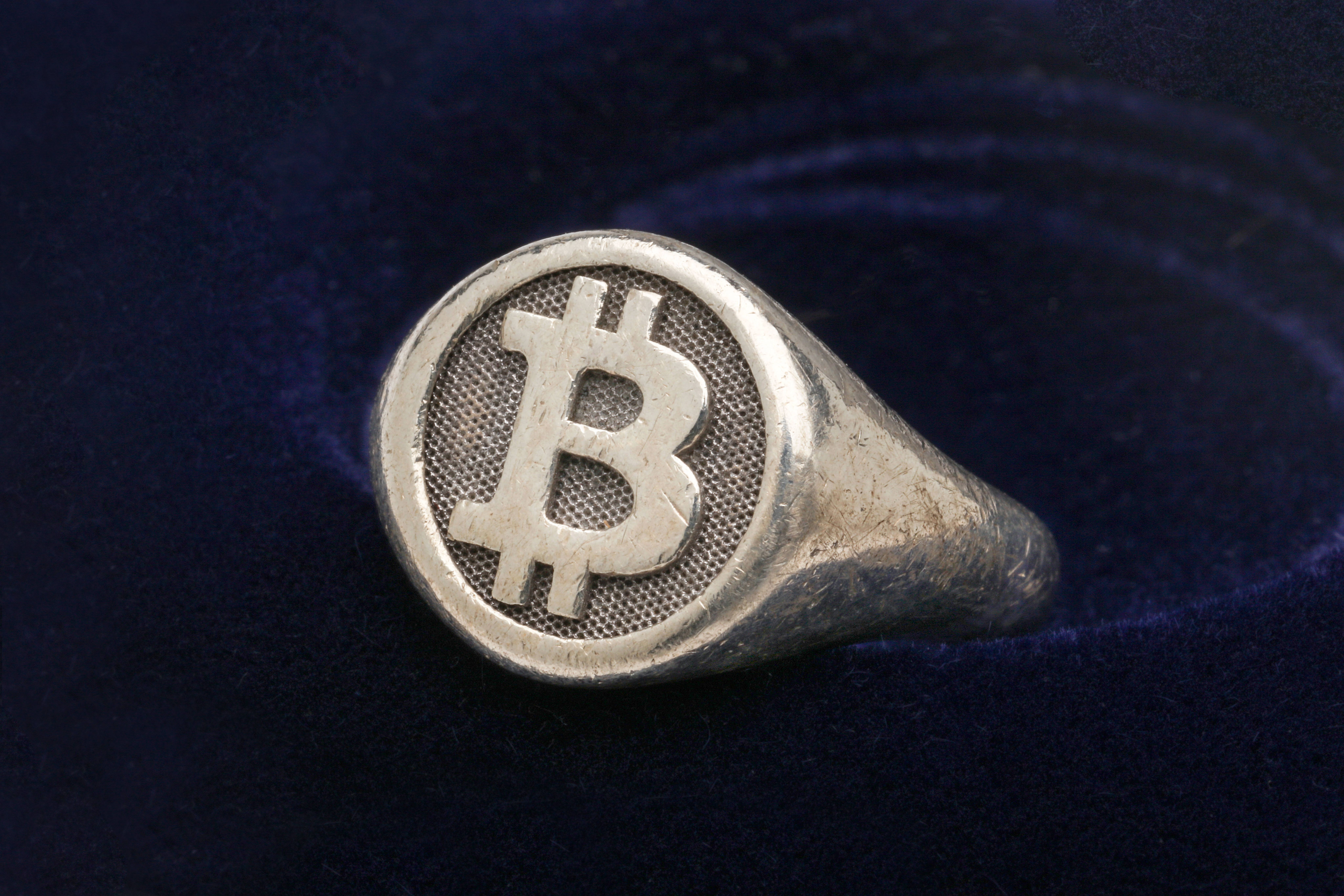 The “Four Finger Charlie” Bitcoin Ring, New York, 2012