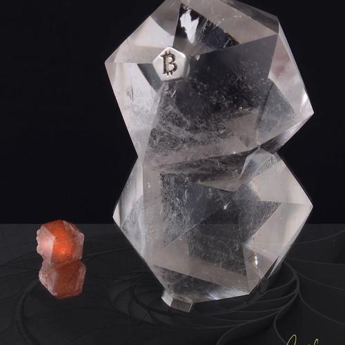 Bitcoin Peace v Fiat War | Quartz D21 v Silver Pentagon