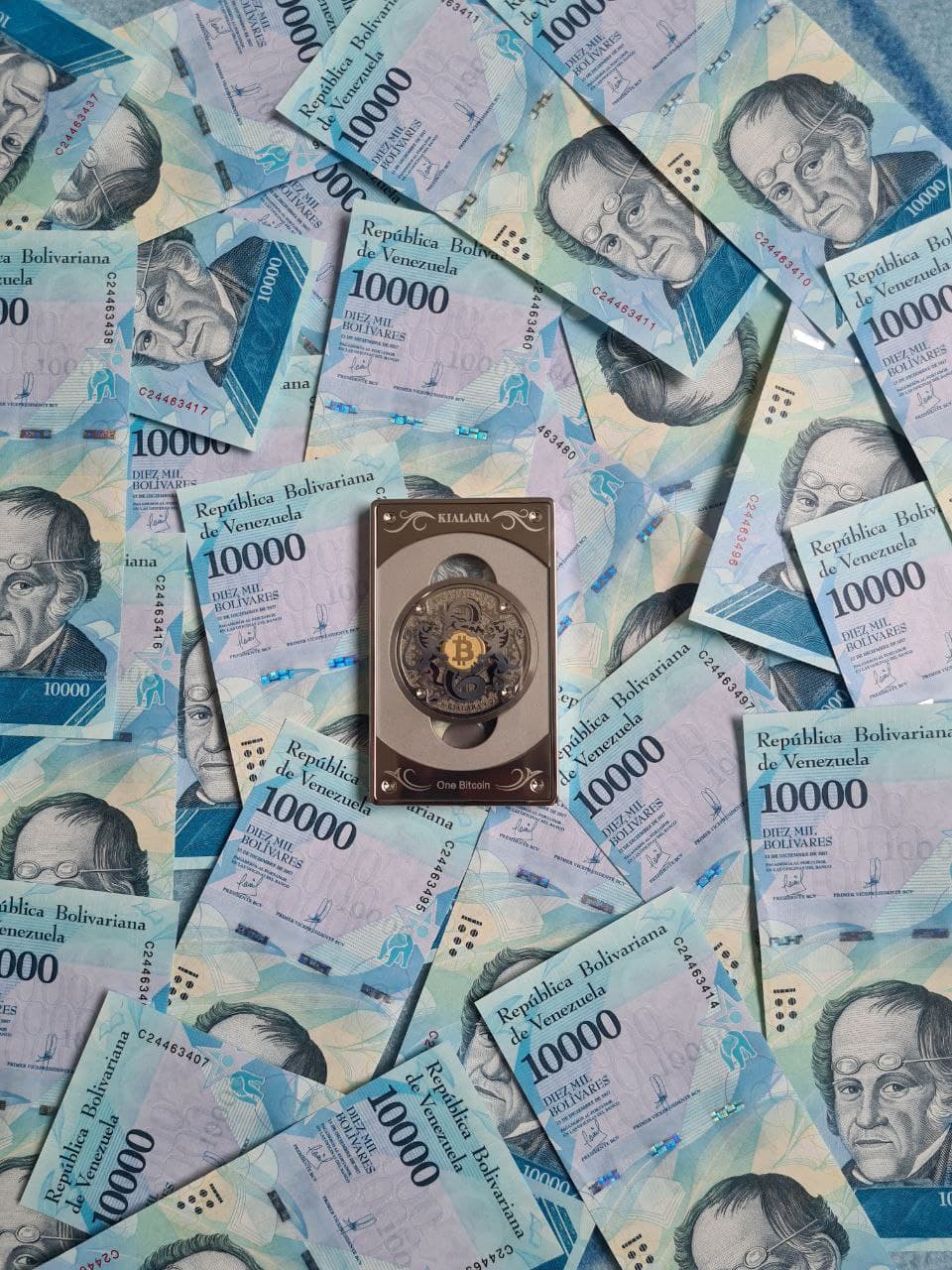 Kialara 2015 Original 1BTC w/ Gold (unfunded) | Scarce City