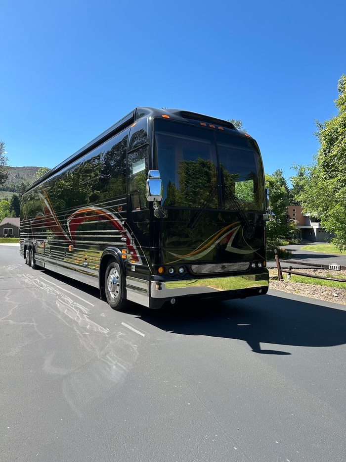 2015 Prevost Marathon X3, exterior