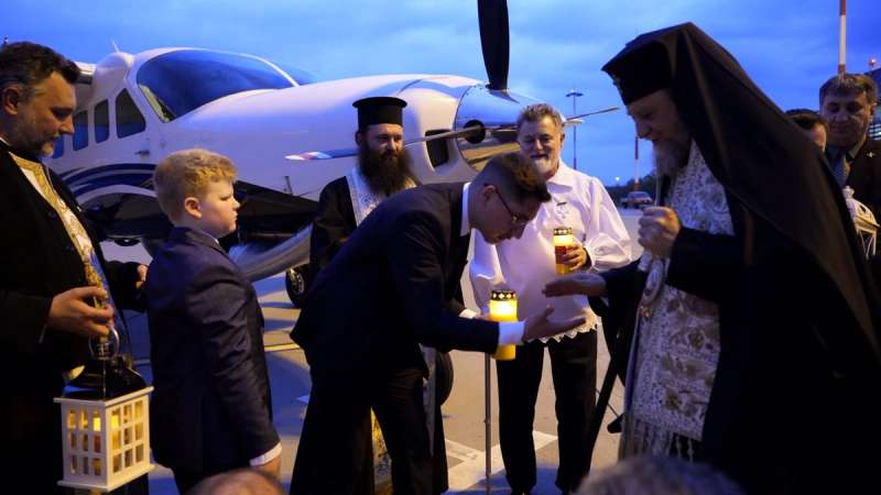 lumina sfanta- sibiu - aeroport sibiu