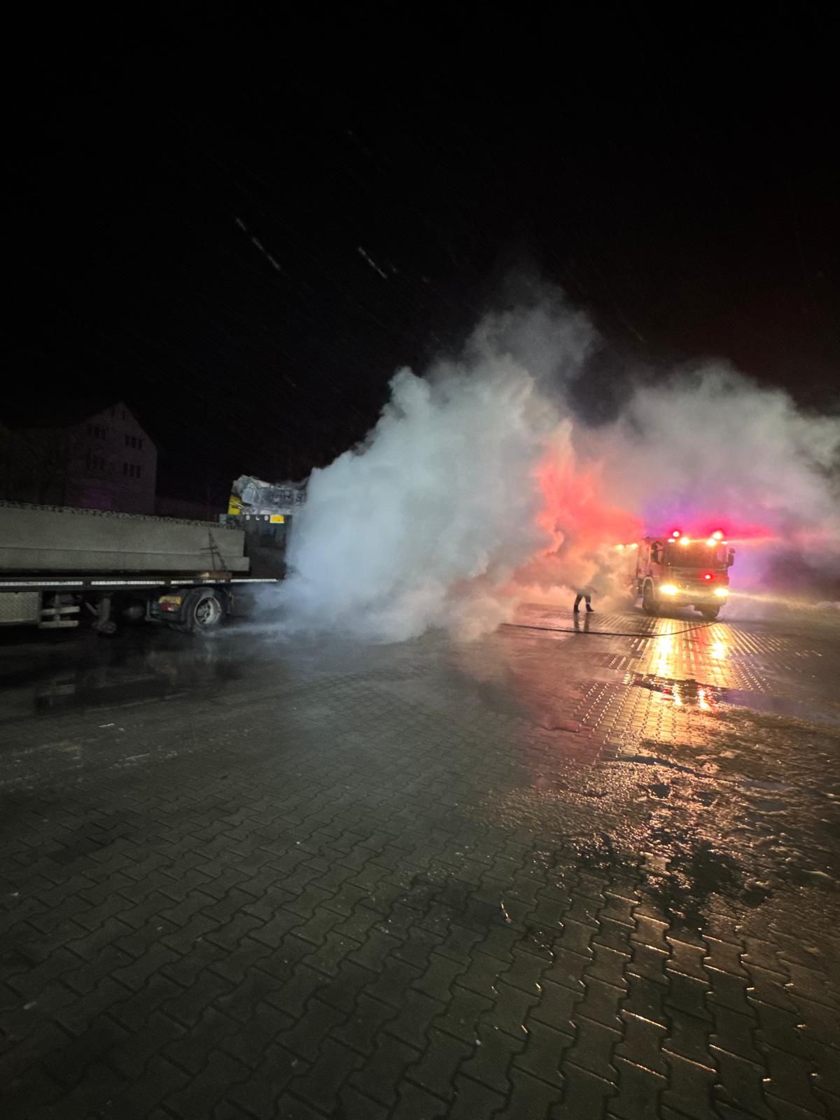 incendiu - TIR - Valea Oltului - Boita - Foc 